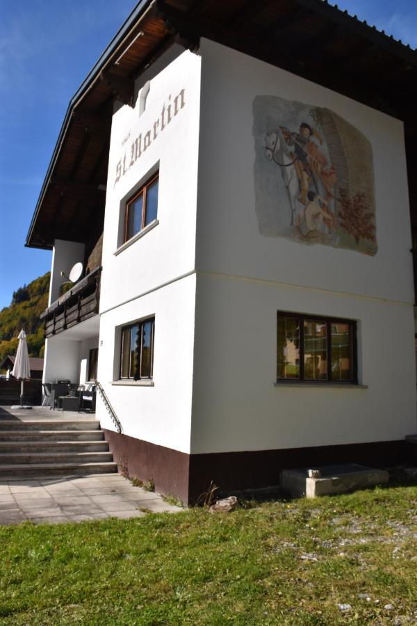 Haus St. Martin Hotel Klosterle am Arlberg Bagian luar foto