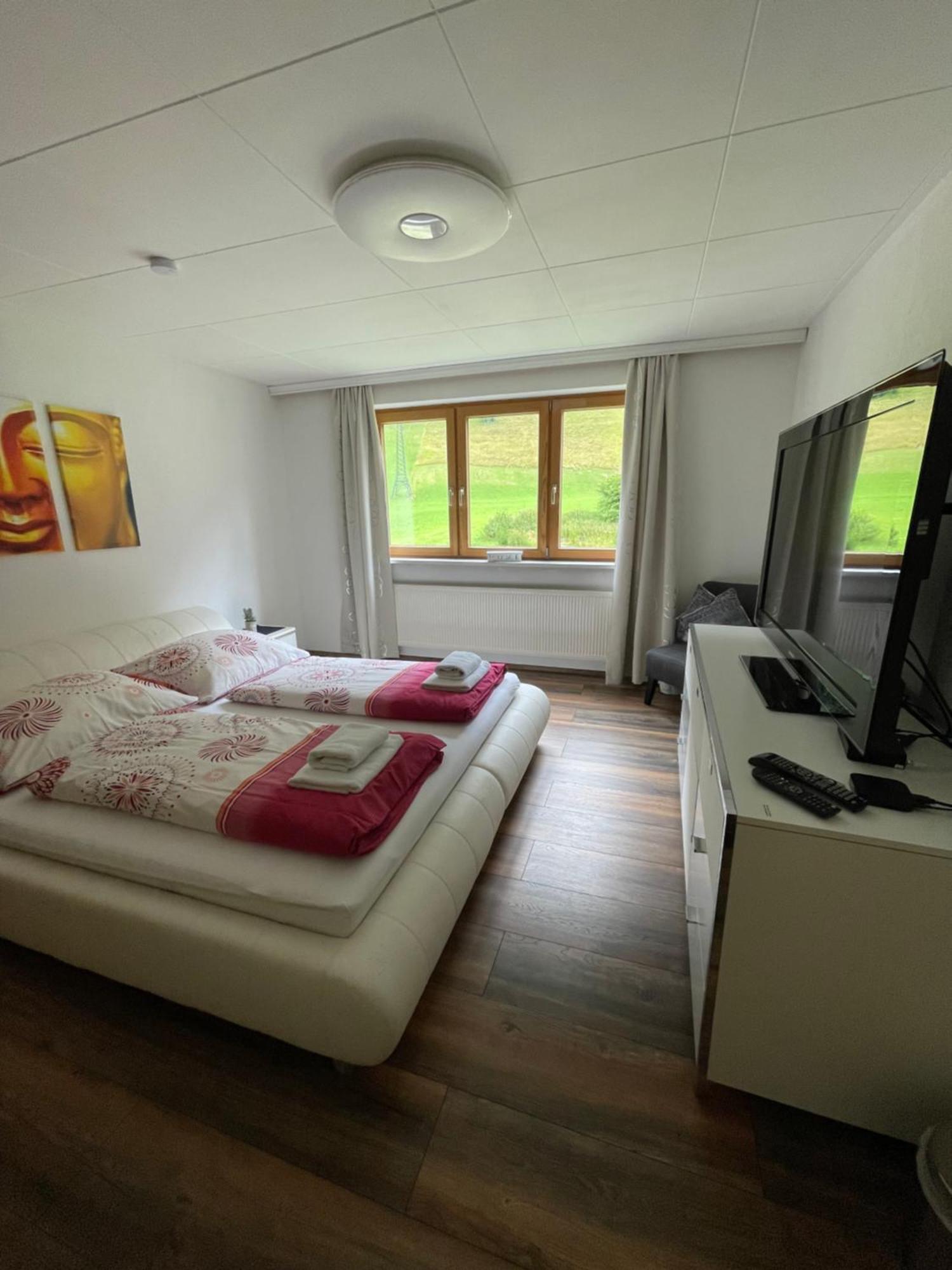 Haus St. Martin Hotel Klosterle am Arlberg Bagian luar foto