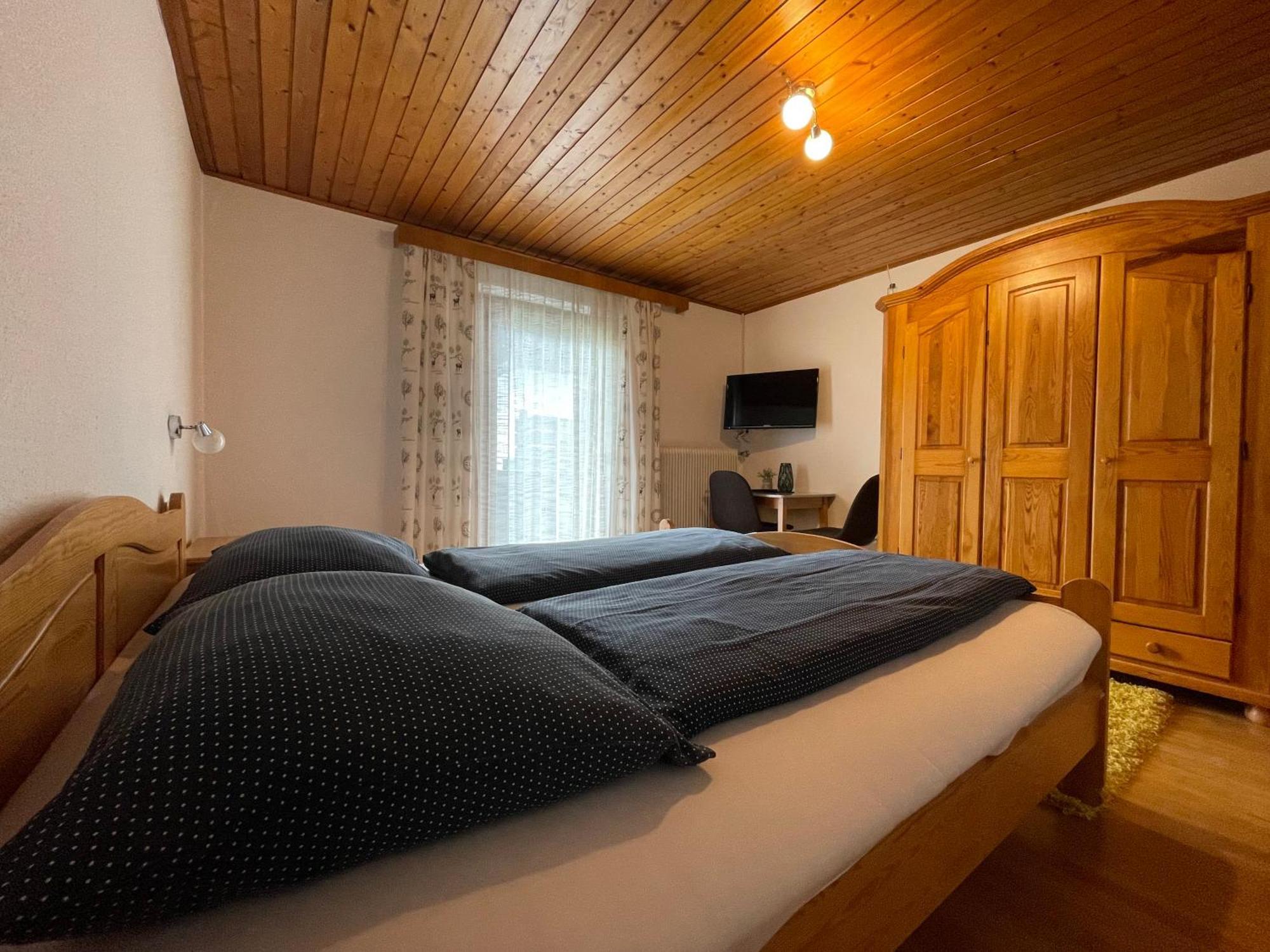 Haus St. Martin Hotel Klosterle am Arlberg Bagian luar foto